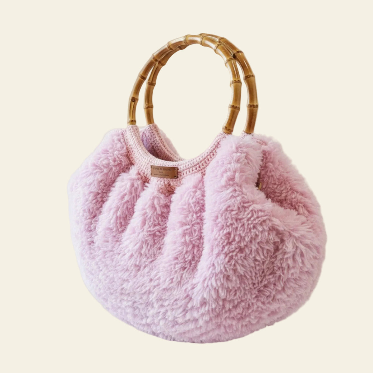 Sac boule fausse fourrure rose anses bambou - Madame de Marsac